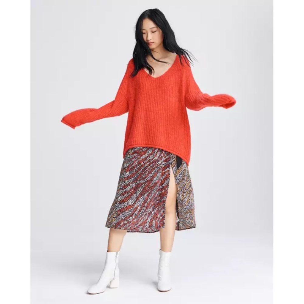 Rag & Bone Joseph Wool Blend V-Neck Sweater in Bright Coral, Size Small